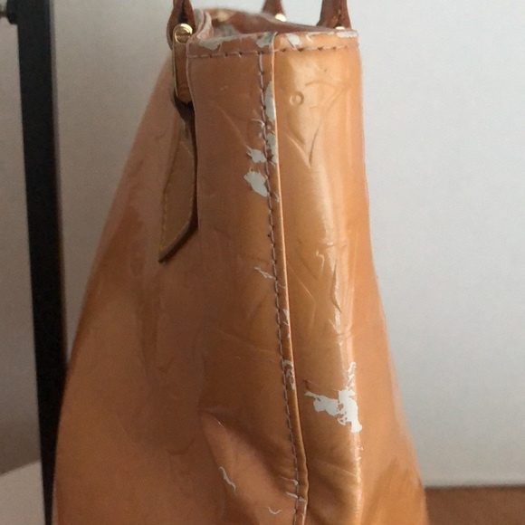 Louis Vuitton Imperfect Yellow Vernis Shoulder Tote Bag GUC - Picture 4 of 13